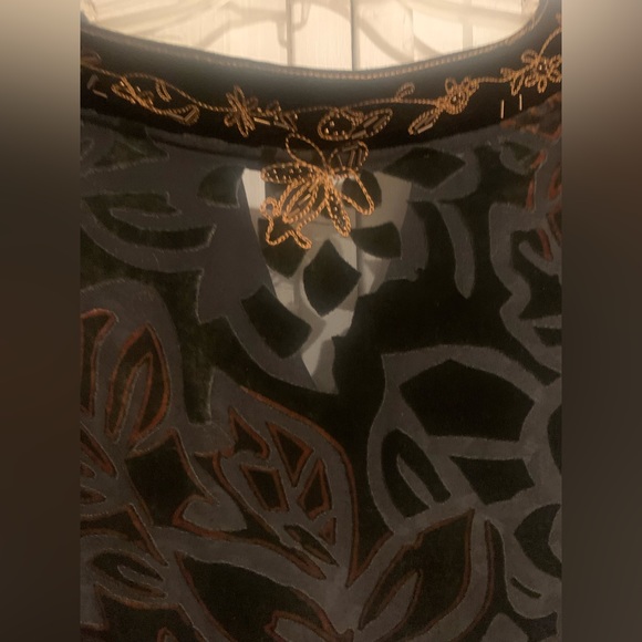 Chico’s Juniper Curry Tunic Velvet Burnout Tunic Gold Beads Split Hem Medium - Picture 7 of 7